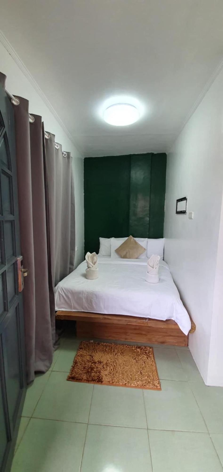 Aj Tourist Inn Coron Exterior foto