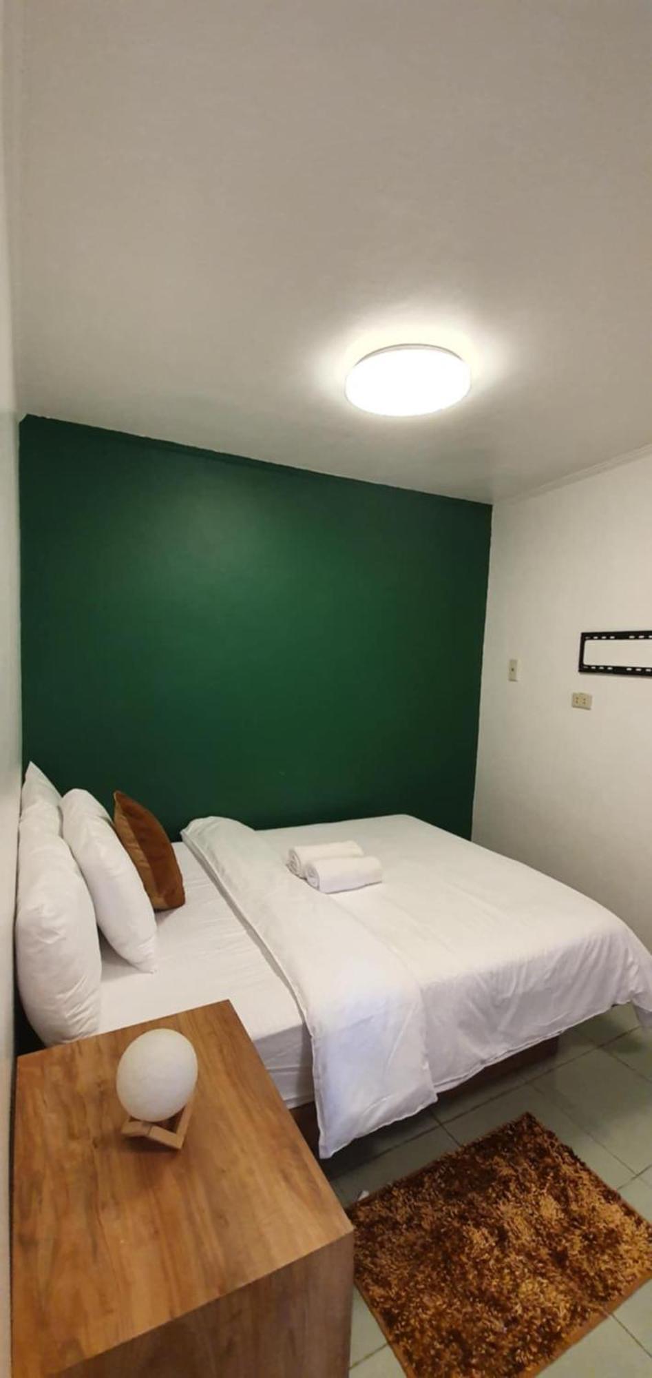 Aj Tourist Inn Coron Exterior foto