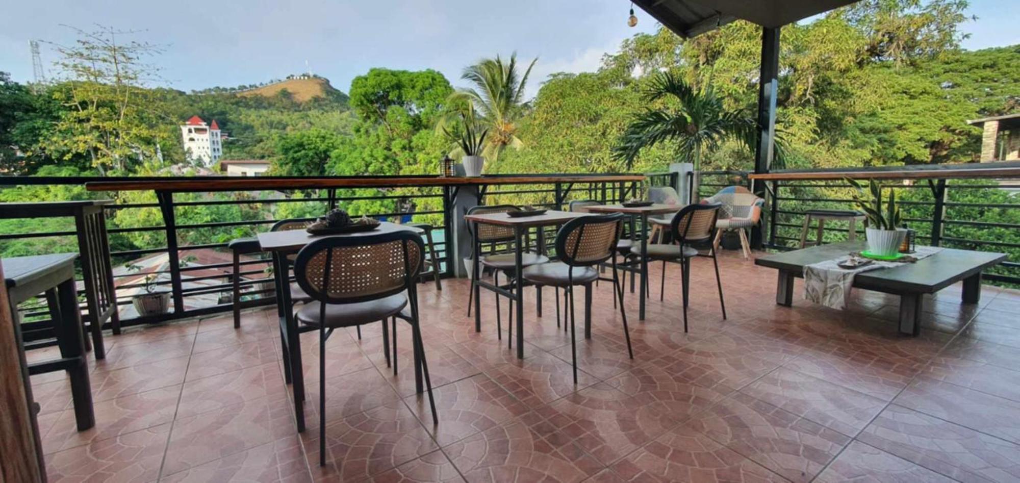Aj Tourist Inn Coron Exterior foto